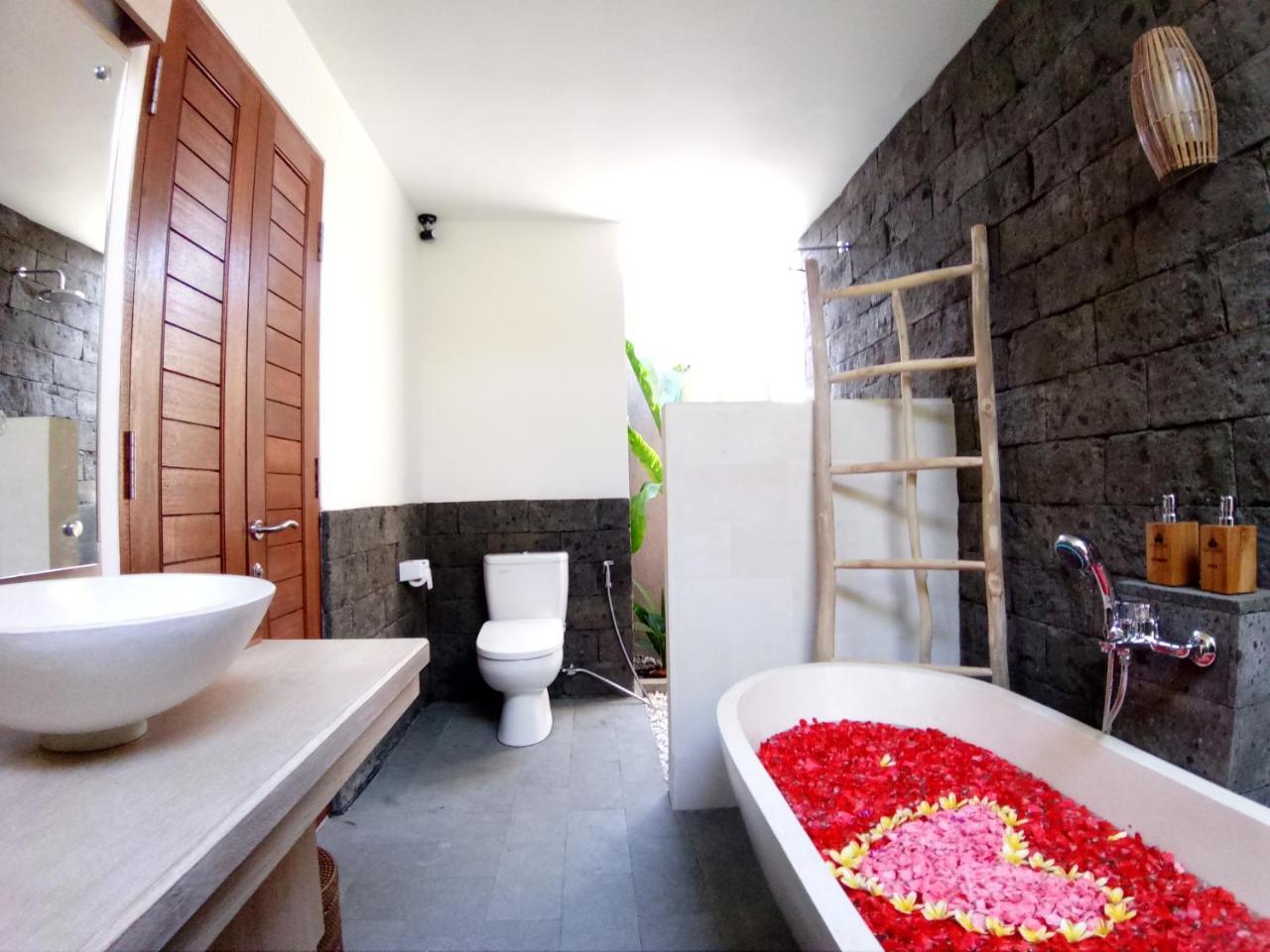 Three Gold Luxury Private Villas Ubud Dış mekan fotoğraf